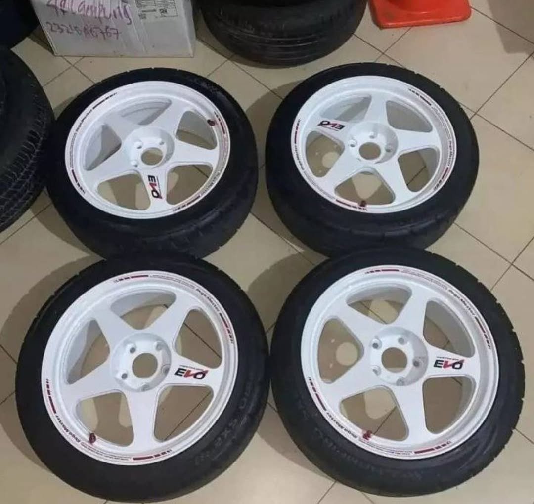 684ea01a-6d6e-4f2e-a8ae-8fa9b4dde944