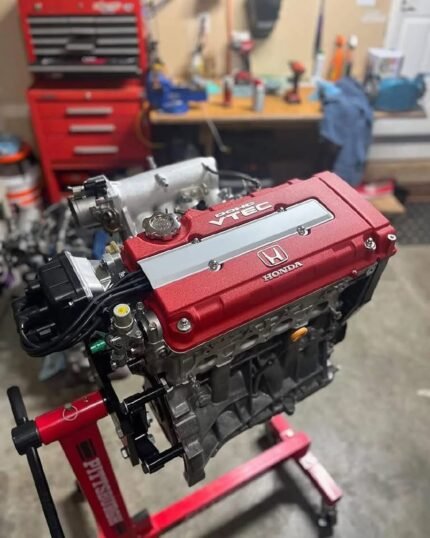 A fully rebuilt 1997-2000 Acura 1.8L B18C5 Engine