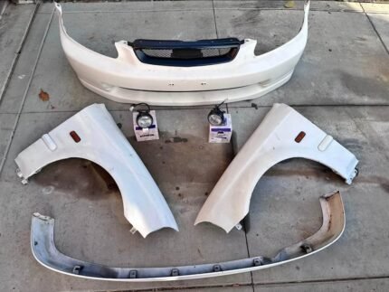OEM 96-98 Civic Type R Front Bumper, Grill, Front & Rear Lips, OE fenders w/ EK9 Sidemarkers.